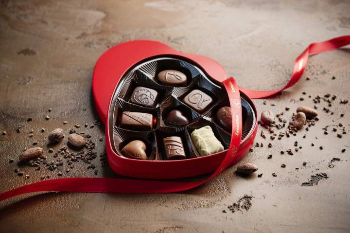 Vente de chocolat cœur métal rouge Villeneuve-sur-Lot